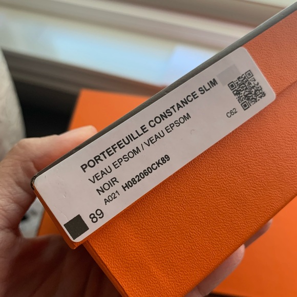 LAST CHANCE BEFORE GOING TO FASHIONPHILE- Hermès Constance Slim Wallet - Picture 6 of 10